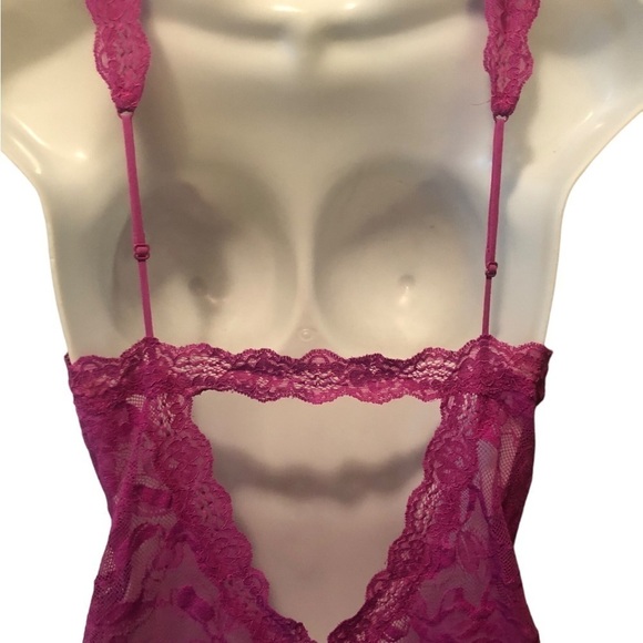 Victoria’s Secret SEXY Sheer Stretch Lace Chemise Cut~Out Back Sz. L Violet - Picture 4 of 7